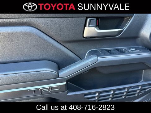 Used 2025 Toyota Tacoma TRD Off-Road AWD/4WD image 15