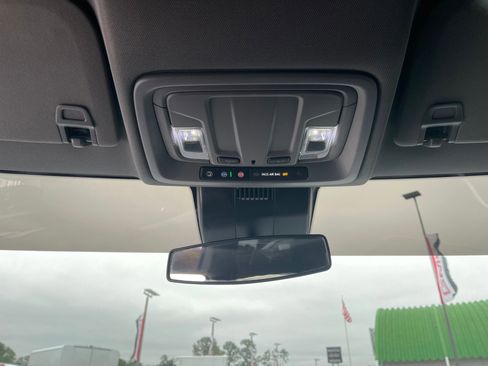 Used 2022 GMC Sierra 1500 Elevation image 22