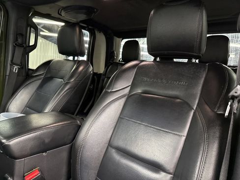 Used 2021 Jeep Gladiator Mojave AWD/4WD image 11