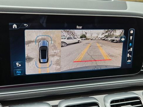 Used 2024 Mercedes-Benz GLE 350 GLE 350 w/ 3rd Row Seat Package image 31