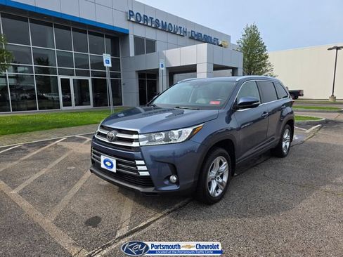 Used 2017 Toyota Highlander Limited AWD/4WD image 1