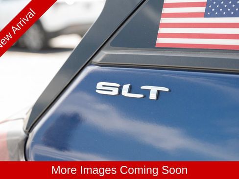 Used 2023 GMC Terrain SLT AWD/4WD image 9
