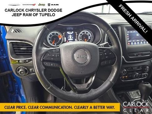 Used 2020 Jeep Cherokee Latitude Plus FWD image 8