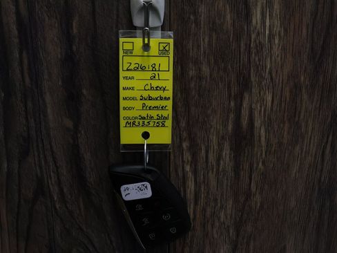 Used 2021 Chevrolet Suburban Premier AWD/4WD image 36