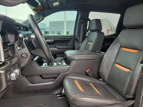 Used 2024 GMC Sierra 1500 AT4 w/ AT4 Premium Package AWD/4WD image 19