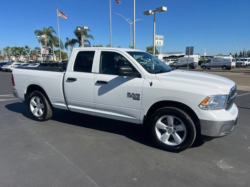 Used 2024 RAM 1500 Classic SLT AWD/4WD image 11