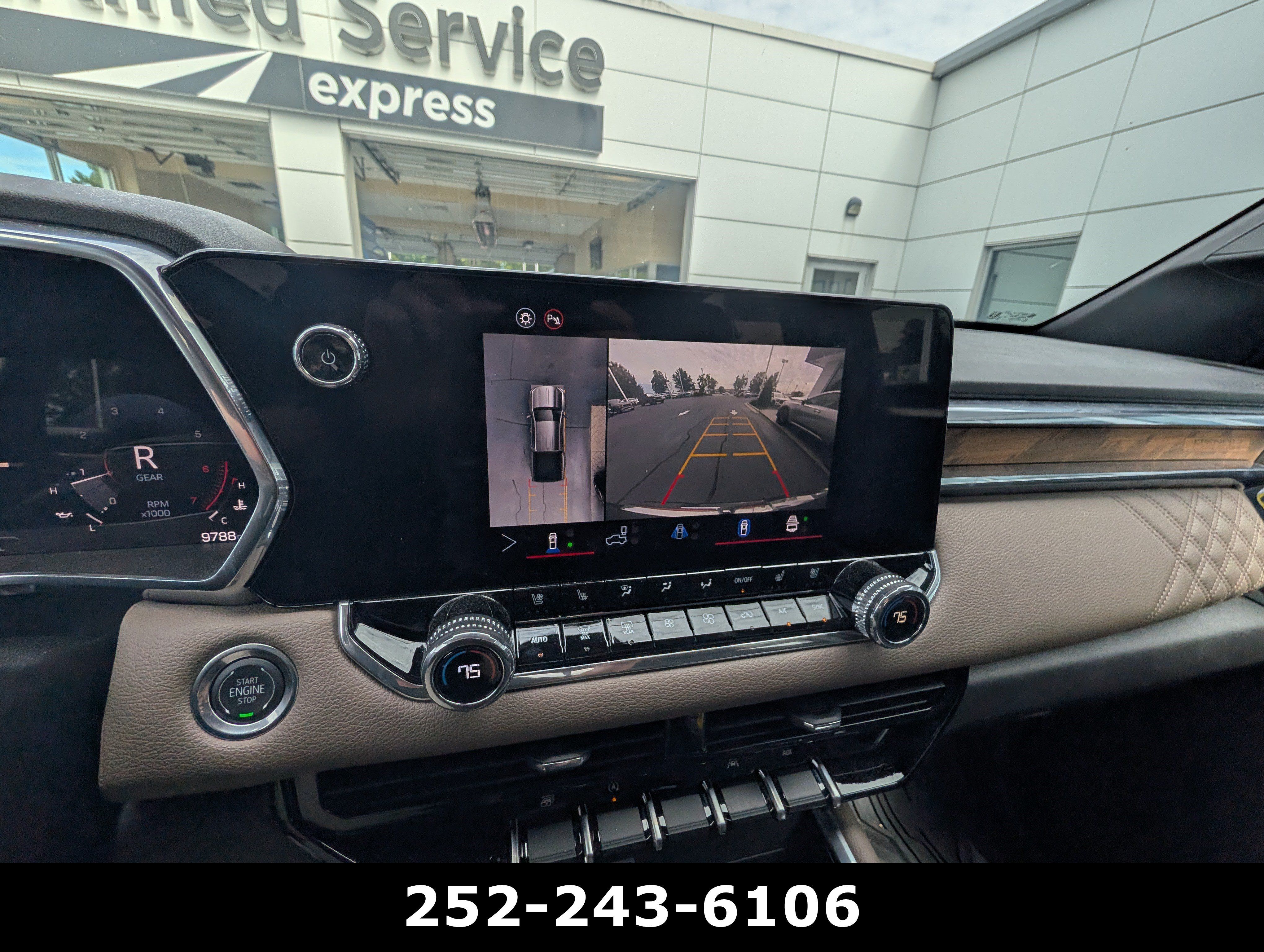 Used 2026 GMC Canyon Denali AWD/4WD image 18