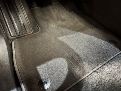 Used 2023 Buick Enclave Essence w/ Experience Buick Package image 16