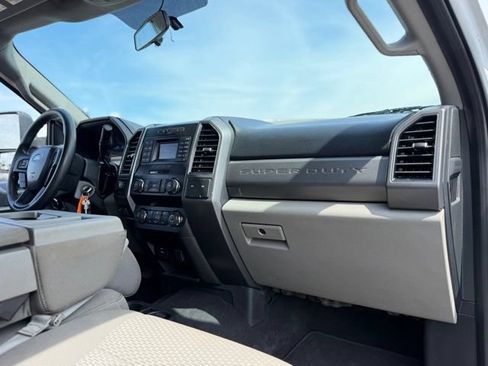 Used 2019 Ford F250 XLT AWD/4WD image 14
