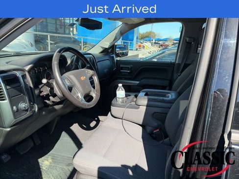 Used 2018 Chevrolet Silverado 1500 LT w/ All Star Edition image 3
