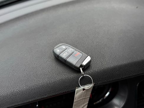 Used 2011 Dodge Charger Rallye RWD image 39