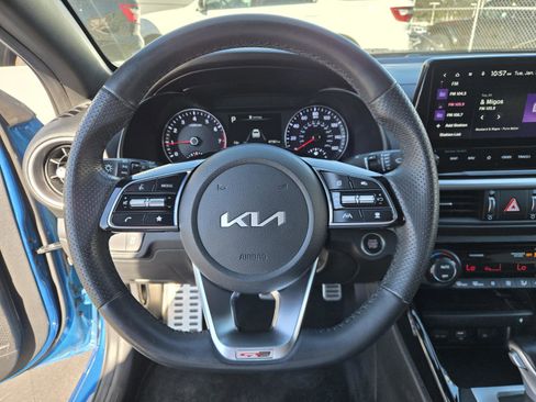 Used 2023 Kia Forte GT-Line w/ GT-Line Premium Package image 17