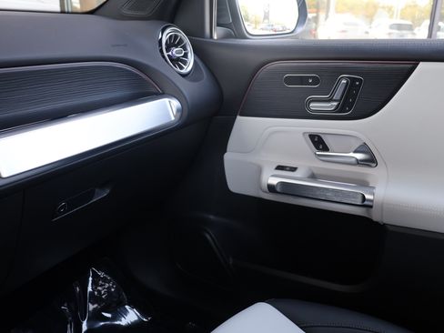 Certified 2021 Mercedes-Benz GLB 250 image 45