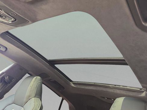 New 2025 Audi RS Q8 performance image 23