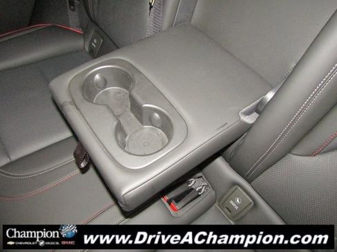 Used 2022 Buick Envision Essence w/ Sport Touring Package image 18