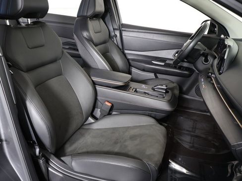 Used 2023 Nissan Ariya ENGAGE image 28