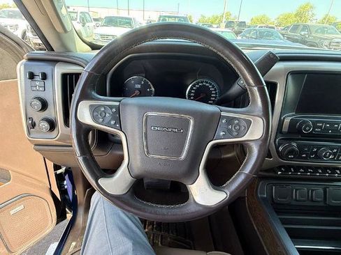 Used 2017 GMC Sierra 2500 Denali w/ Duramax Plus Package AWD/4WD image 18