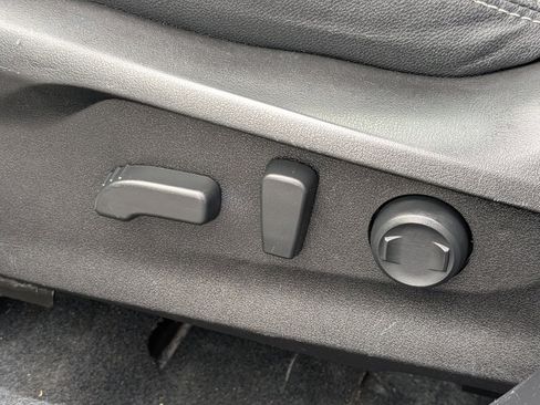 Used 2020 Subaru Forester Premium image 20