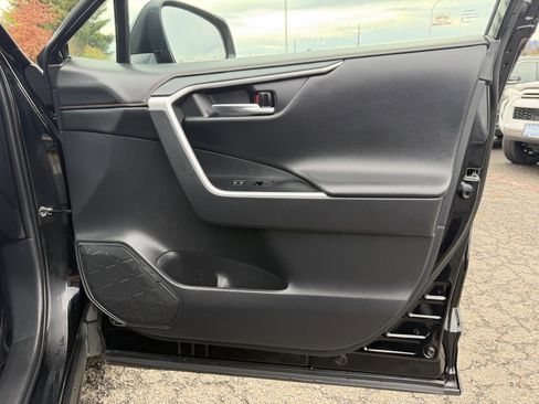 Used 2019 Toyota RAV4 Adventure image 33