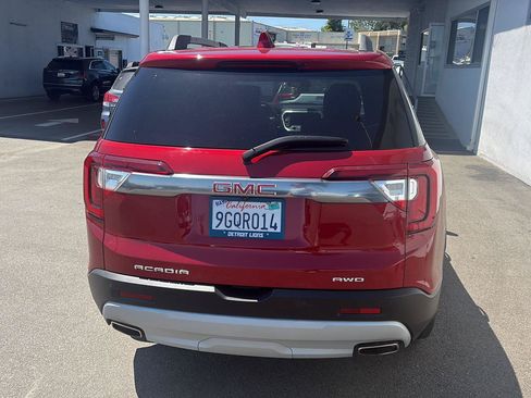 Used 2023 GMC Acadia SLT w/ Technology Package AWD/4WD image 3