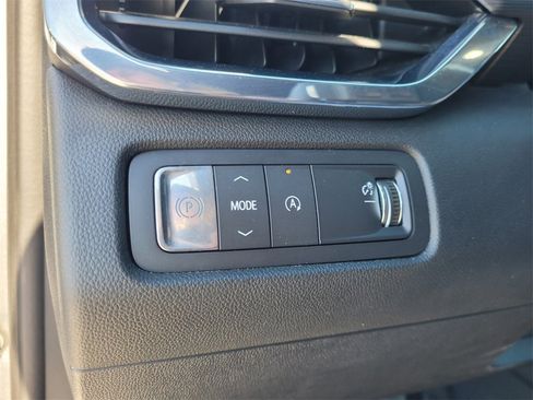 Certified 2025 GMC Acadia Elevation image 24