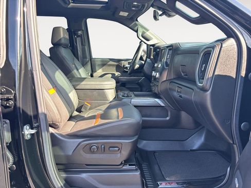 Used 2023 GMC Sierra 3500 AT4 w/ AT4 Premium Plus Package image 10