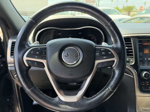 Used 2016 Jeep Grand Cherokee Limited AWD/4WD image 36