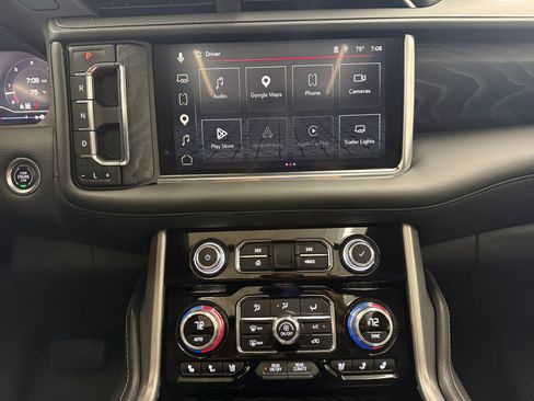Used 2024 GMC Yukon Denali AWD/4WD image 21