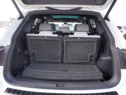 Used 2020 Volkswagen Tiguan SEL Premium R-Line w/ 3rd Row Seat Package image 18