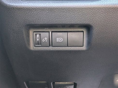 Used 2019 Toyota RAV4 LE image 23