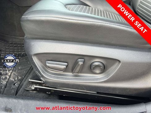 Used 2023 Toyota Camry SE image 17