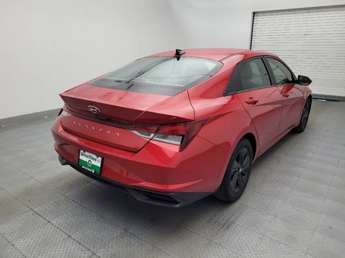 Used 2023 Hyundai Elantra SEL FWD image 9