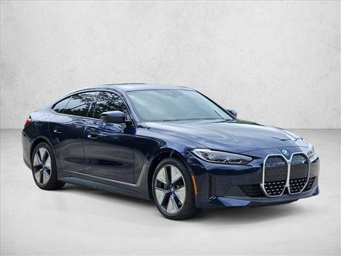 Used 2023 BMW i4 eDrive35 w/ Premium Package RWD image 3