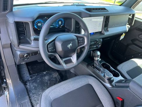 Used 2026 Ford Bronco 2-Door w/ Sasquatch Package AWD/4WD image 13