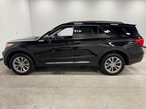 Certified 2023 Ford Explorer XLT w/ Equipment Group 202A image 8