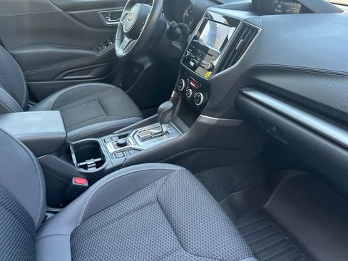 Used 2020 Subaru Forester Premium AWD/4WD image 17
