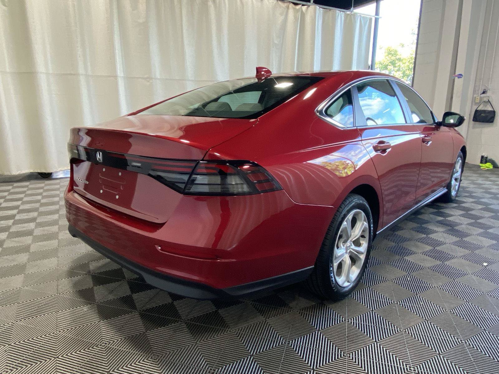 Used 2024 Honda Accord LX image 7