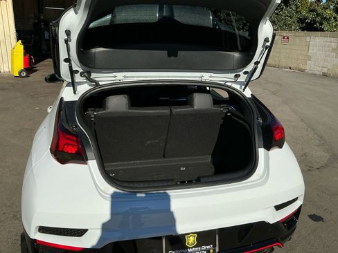 Used 2021 Hyundai Veloster N image 26