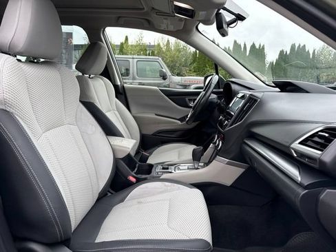 Used 2020 Subaru Forester Premium AWD/4WD image 10