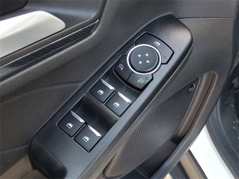 Certified 2024 Ford Escape ST-Line Select w/ Tech Pack #2 image 10