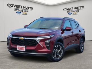 Used 2025 Chevrolet Trax LT FWD video 1