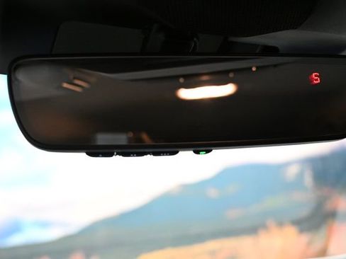 Used 2025 Subaru Crosstrek 2.0i Premium w/ Crosstrek Mirror Package image 38