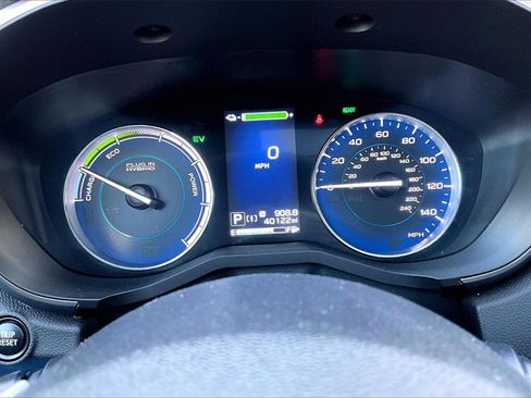 Used 2023 Subaru Crosstrek Hybrid w/ Moonroof Package w/Navigation image 13