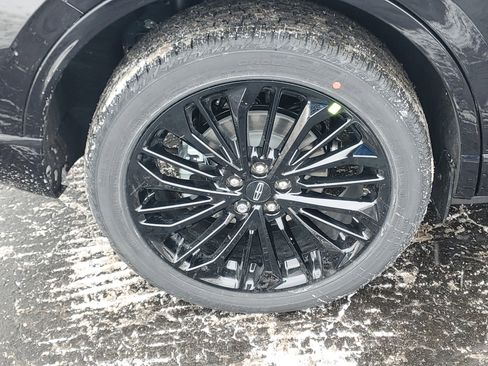 New 2026 Lincoln Corsair Premiere image 5