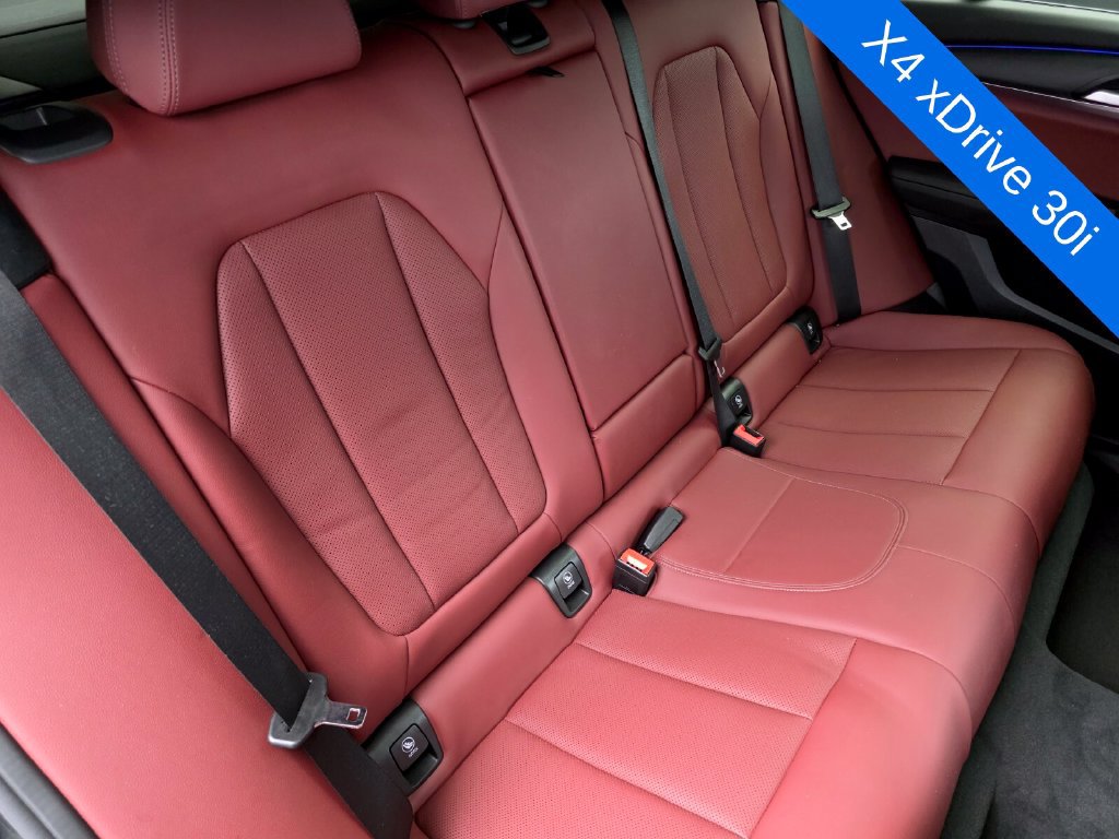 Used 2024 BMW X4 xDrive30i w/ M Sport Package AWD/4WD image 25
