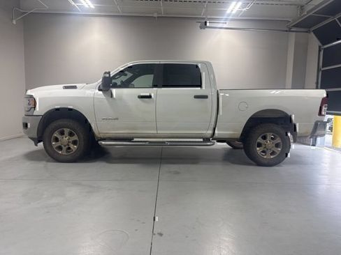 Used 2024 RAM 2500 Big Horn AWD/4WD image 10
