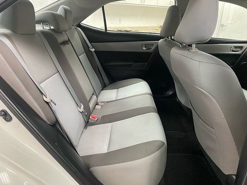 Used 2017 Toyota Corolla LE image 13