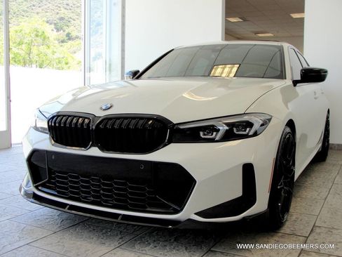 Used 2023 BMW 330i Sedan w/ M Sport Package RWD image 21