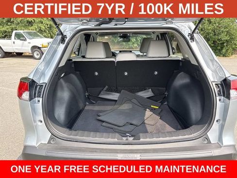 Used 2024 Toyota Corolla Cross LE FWD image 9