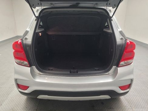 Used 2022 Chevrolet Trax LT FWD image 29